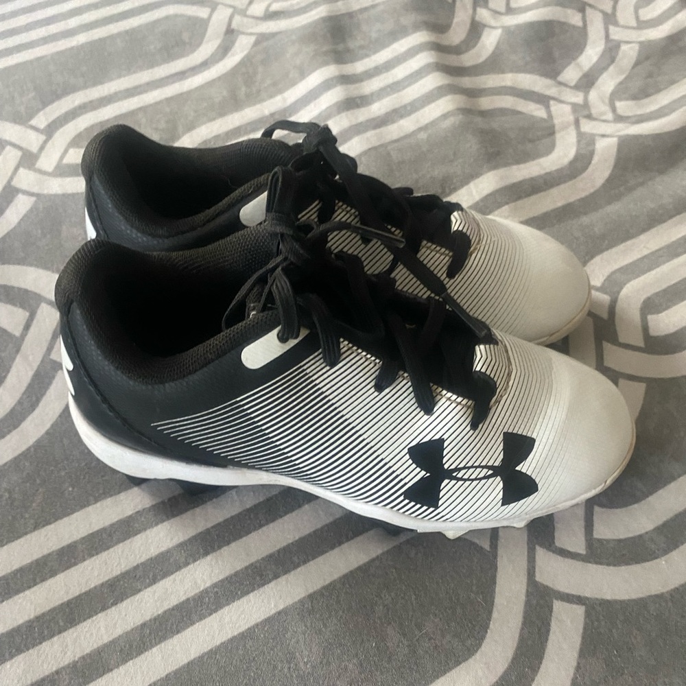 Kids Baseball cleats size 12